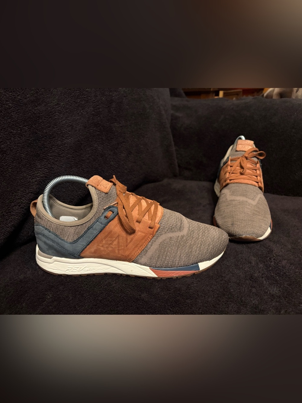New Balance 247 MRL247LB Tan Navy Leather Sneakers Sz 12 See Pics 4 Description
